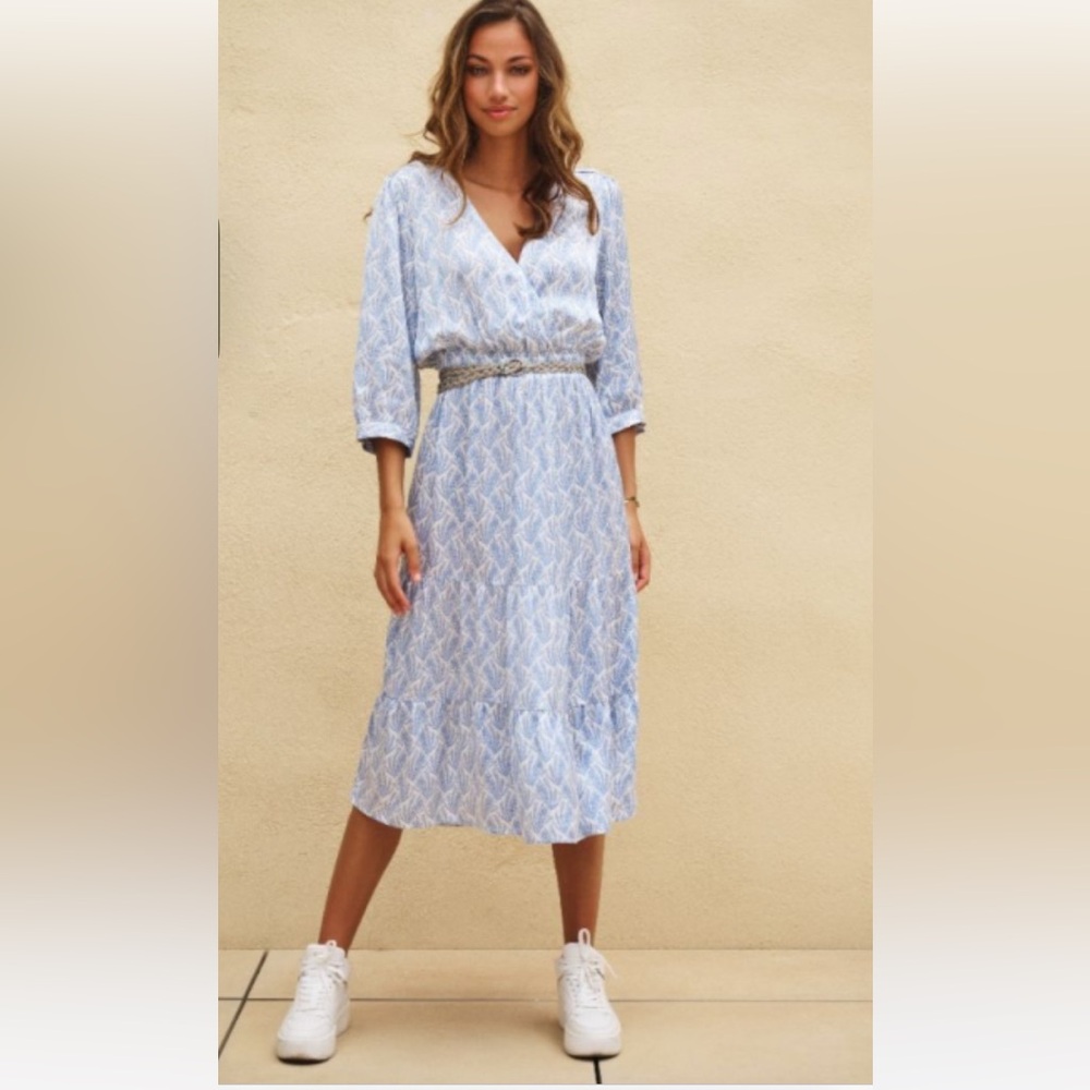 Esqualo Elastic Waist Midi Dress White with Blue Leaves Print Satin Look
